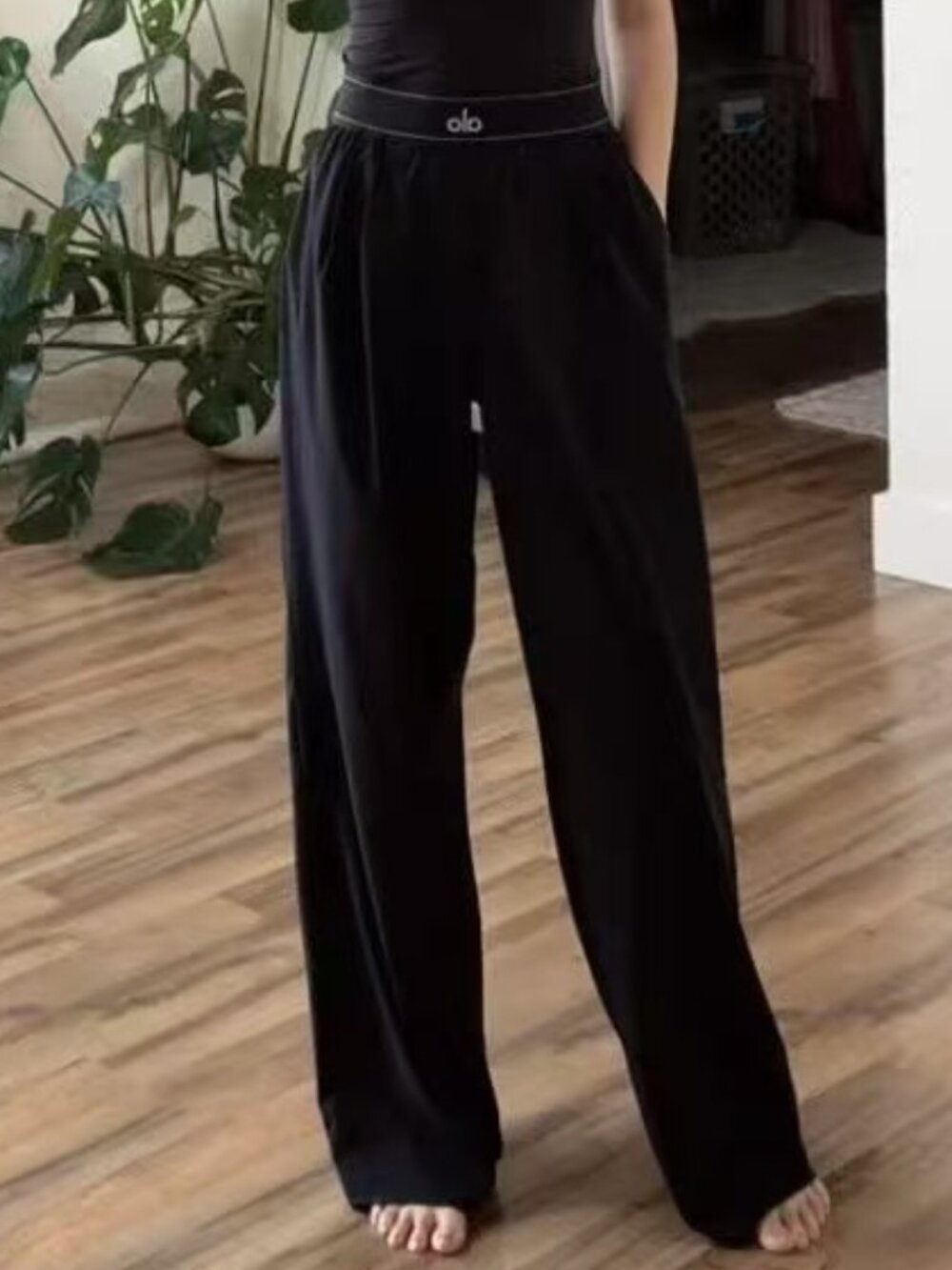 NWT ALO Yoga Women's Black Suit Up Trouser (Regular)🖤👖